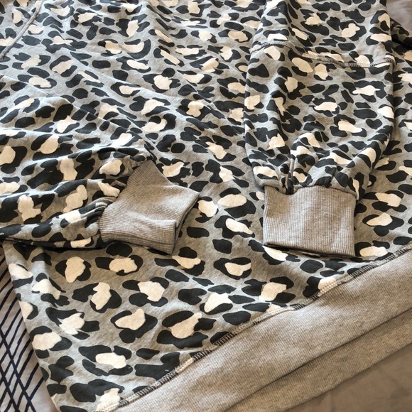 Animal Print Cold Shoulder Sweater - Picture 5 of 6